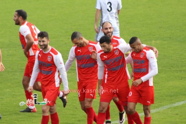  فيديو: ما بجيبها الا رجالها ... الثنائي القسماوي اسماعيل  وباسل عامر يسحقا محاني يهودا بثلاثية بيضاء ويُعيدوا الفرحة للجمهور القسماوي 